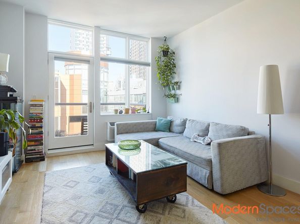 2-26 50th Avenue 9C, Queens NY 11101