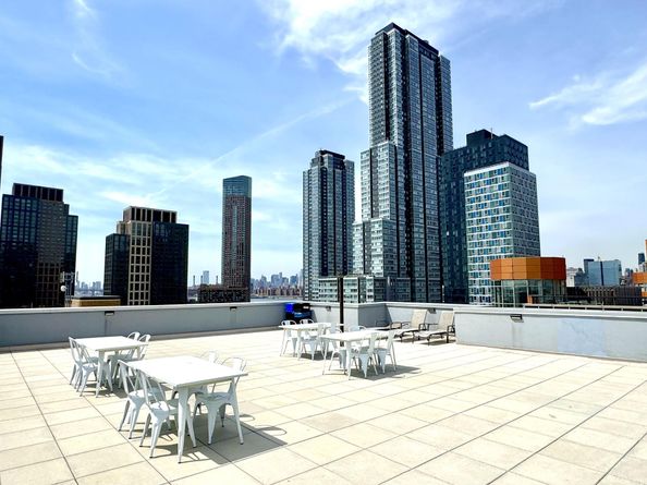 2-26 50th Avenue 9C, Queens NY 11101