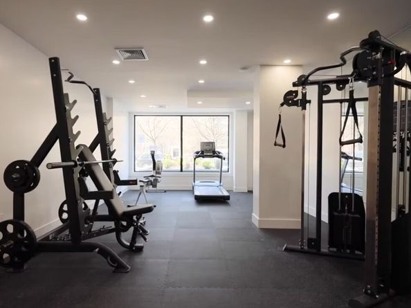 379 Ocean Parkway 6A, Brooklyn NY 11218