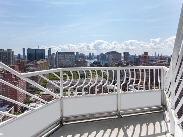 200 East 32nd Street 25B, New York NY 10016