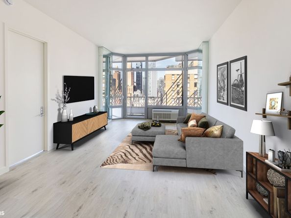 200 East 32nd Street 25B, New York NY 10016