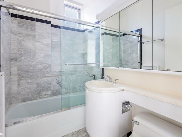 200 East 32nd Street 25B, New York NY 10016
