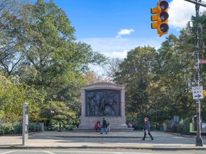 808 8th Avenue 3L, Brooklyn NY 11215