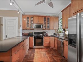 808 8th Avenue 3L, Brooklyn NY 11215