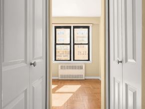 245 East 24th Street 16E, New York NY 10010