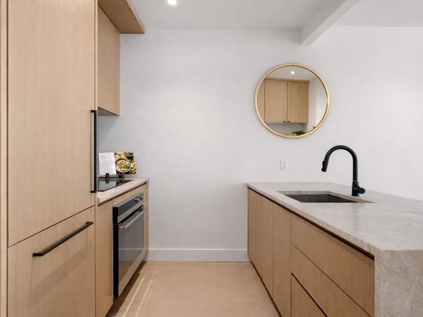 772 Metropolitan Avenue 2A, Brooklyn NY 11211