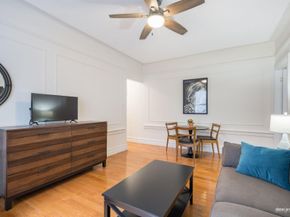 77 Eastern Parkway 2D, Brooklyn NY 11238