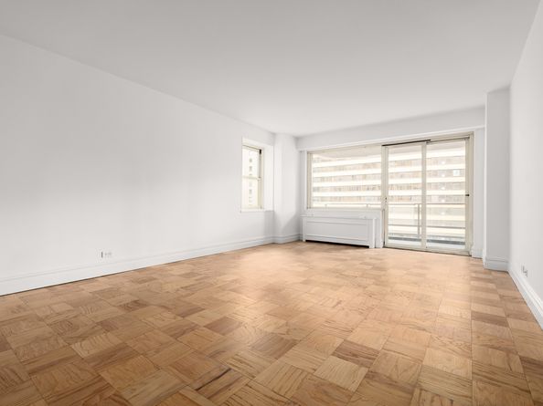 159 West 53rd Street 25B, New York NY 10019