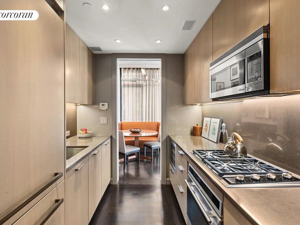 170 East End Avenue 3J, New York NY 10128