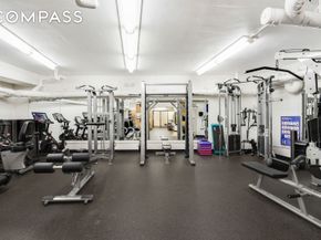 200 Central Park S 28B, New York NY 10019