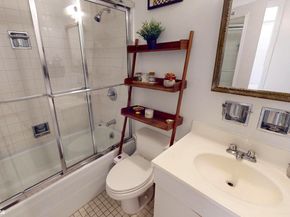 137 East 36th Street 17J, New York NY 10016