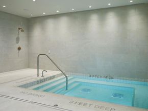 3 Court Square 2902, Queens NY 11101