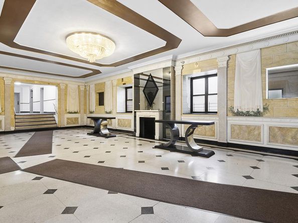 300 Ocean Parkway 1F, Brooklyn NY 11218