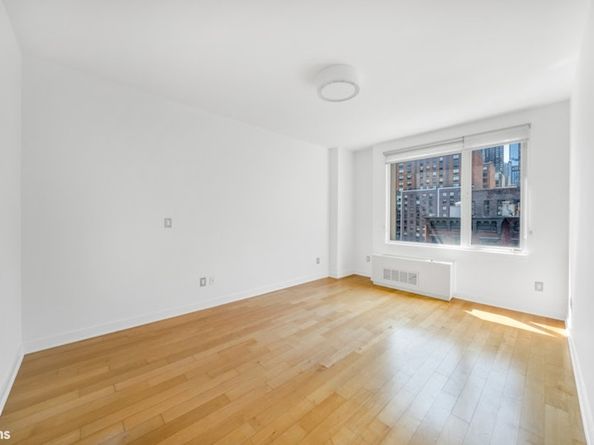 517 West 46th Street 601, New York NY 10036