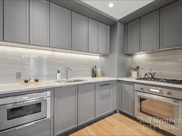 218 West 103rd Street 11E, New York NY 10025