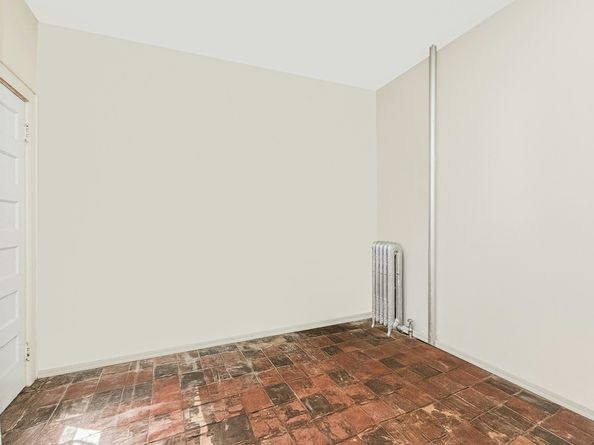 637 Saratoga Avenue, Brooklyn NY 11212