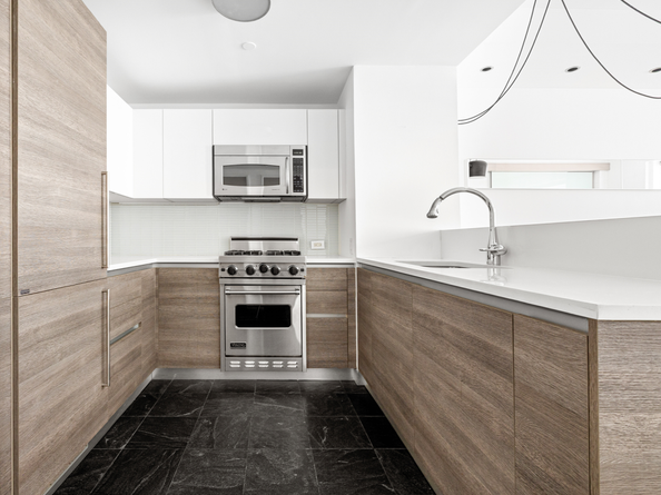 100 West 58th Street 13E, New York NY 10019