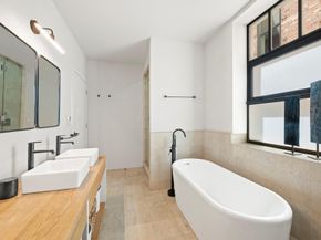 354 Broadway 8, New York NY 10013