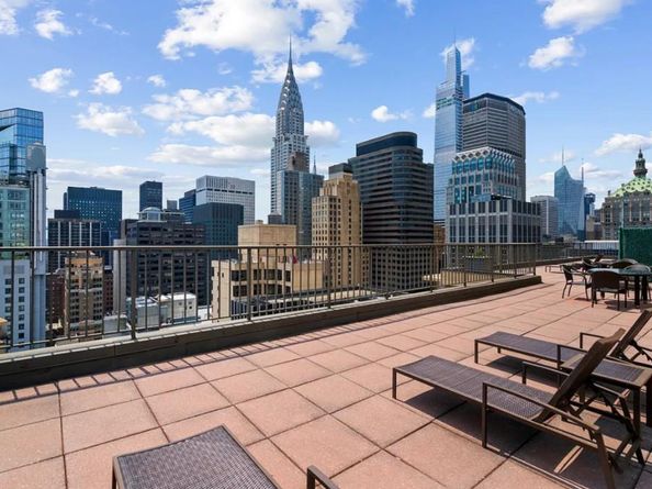 212 East 47th Street 6G, New York NY 10017