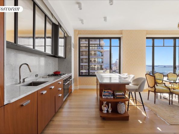 110 Charlton Street 21A, New York NY 10014