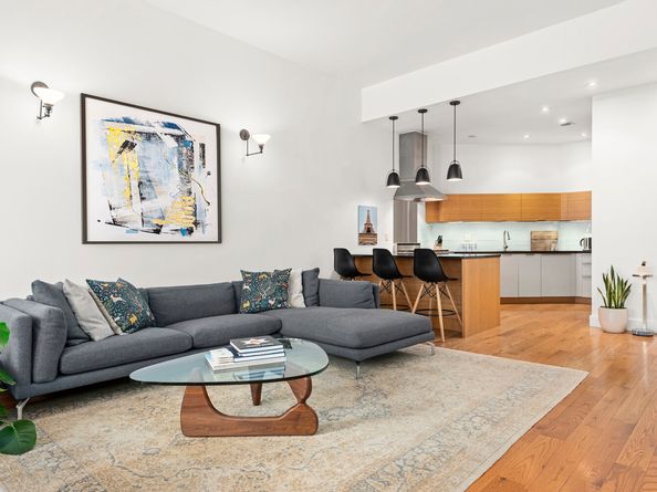 105 5th Avenue 4A, New York NY 10003