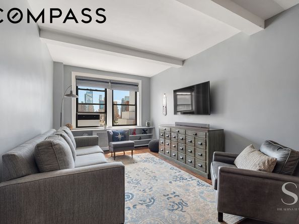 457 West 57th Street 1102, New York NY 10019