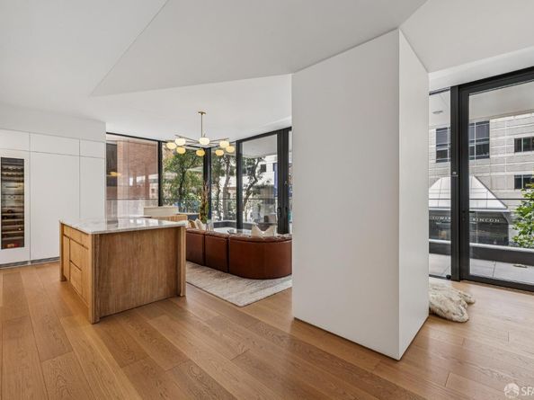 1 Steuart Lane 201, San Francisco CA 94105