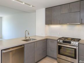 52 Innes Court 308, San Francisco CA 94124