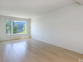 52 Innes Court 308, San Francisco CA 94124