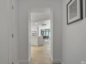 875 California Street 202, San Francisco CA 94108