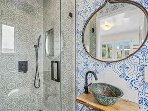 2990 Barrett Street, Oakland CA 94605