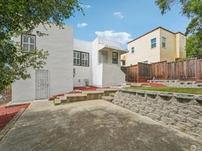 2990 Barrett Street, Oakland CA 94605