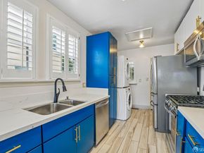 2990 Barrett Street, Oakland CA 94605