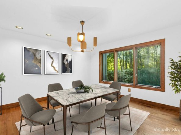 90 Old Stagecoach Road, Redding CT 06896