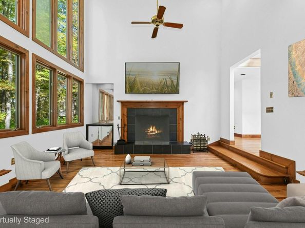 90 Old Stagecoach Road, Redding CT 06896