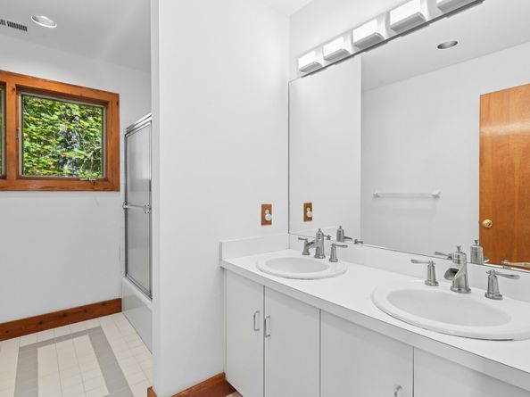 90 Old Stagecoach Road, Redding CT 06896