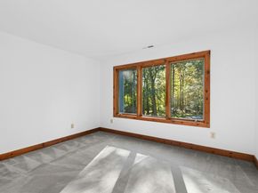 90 Old Stagecoach Road, Redding CT 06896