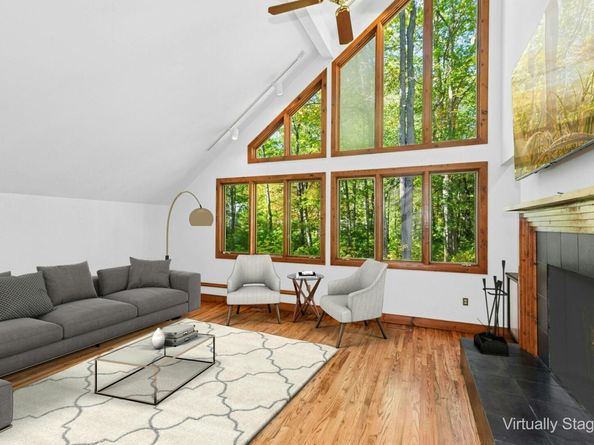 90 Old Stagecoach Road, Redding CT 06896
