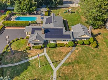 81 Plymouth Avenue