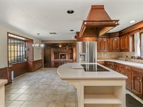 81 Plymouth Avenue, Trumbull CT 06611
