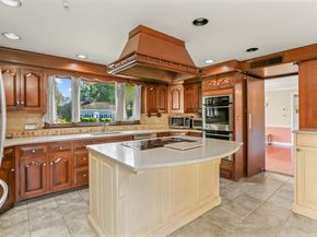 81 Plymouth Avenue, Trumbull CT 06611