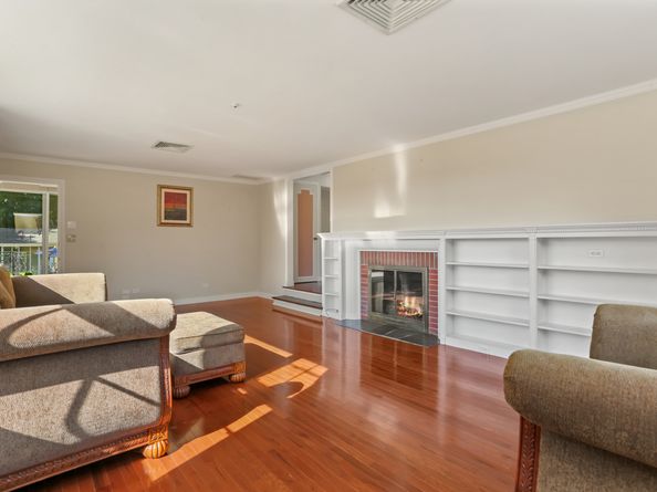 81 Plymouth Avenue, Trumbull CT 06611
