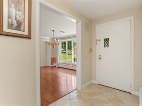 81 Plymouth Avenue, Trumbull CT 06611