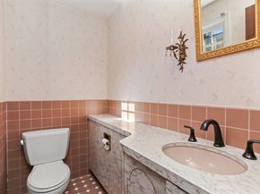 81 Plymouth Avenue, Trumbull CT 06611