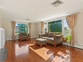 81 Plymouth Avenue, Trumbull CT 06611