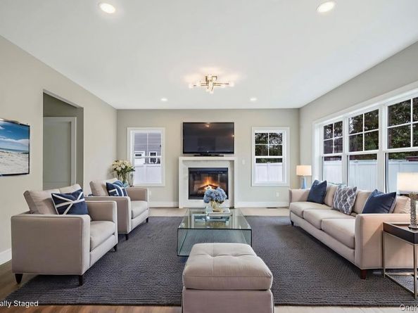 329 Weeks Avenue, Manorville NY 11949