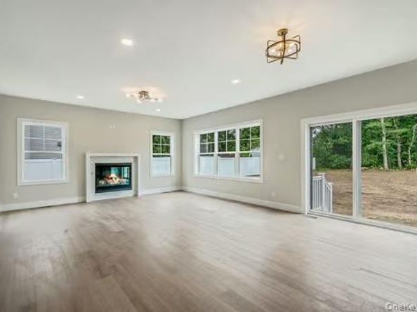 329 Weeks Avenue, Manorville NY 11949