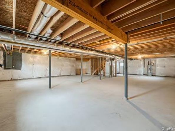 329 Weeks Avenue, Manorville NY 11949