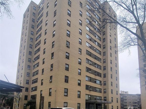 7 FORDHAM HILL Oval 16C, Bronx NY 10468