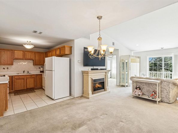 1082 Savoy Drive, Melville NY 11747